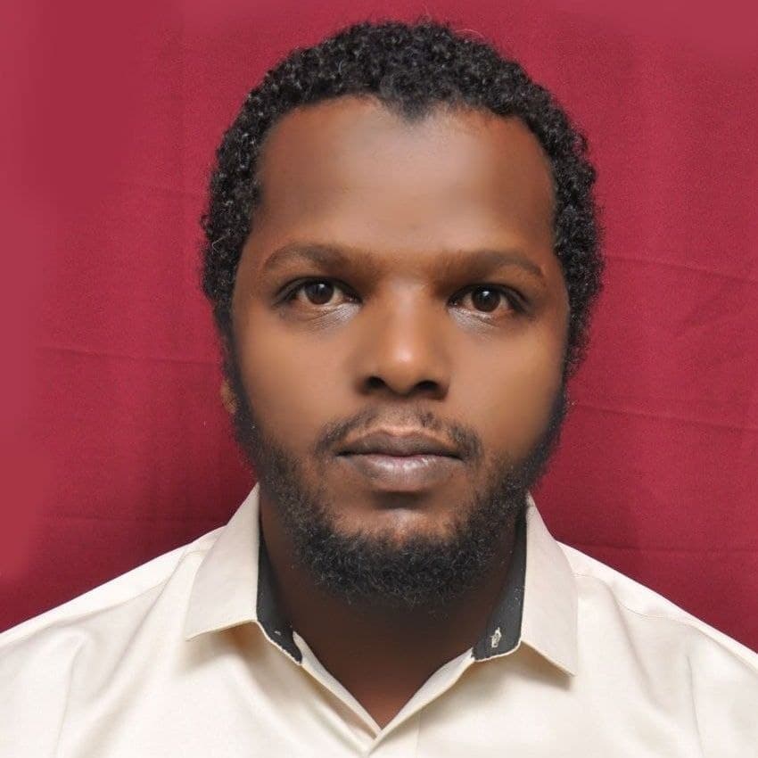 Abdulaziiz Su'uudii Hasan